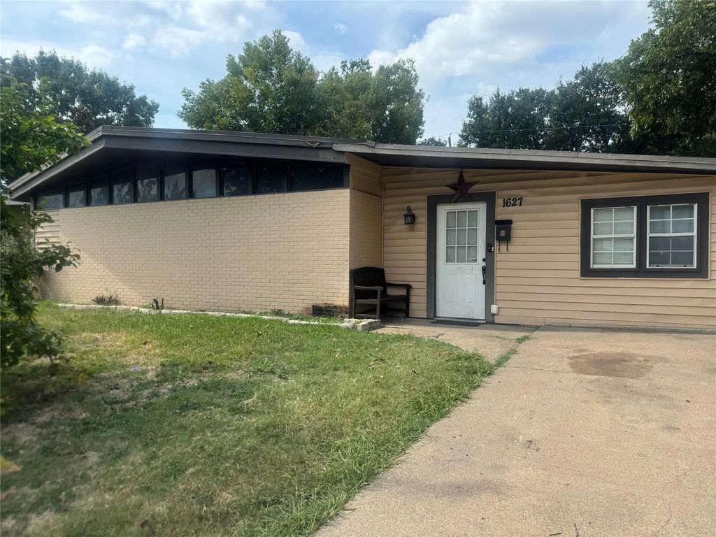 1627 Priscilla Lane, Irving