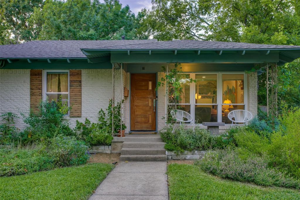 9847 Estacado Drive, Dallas