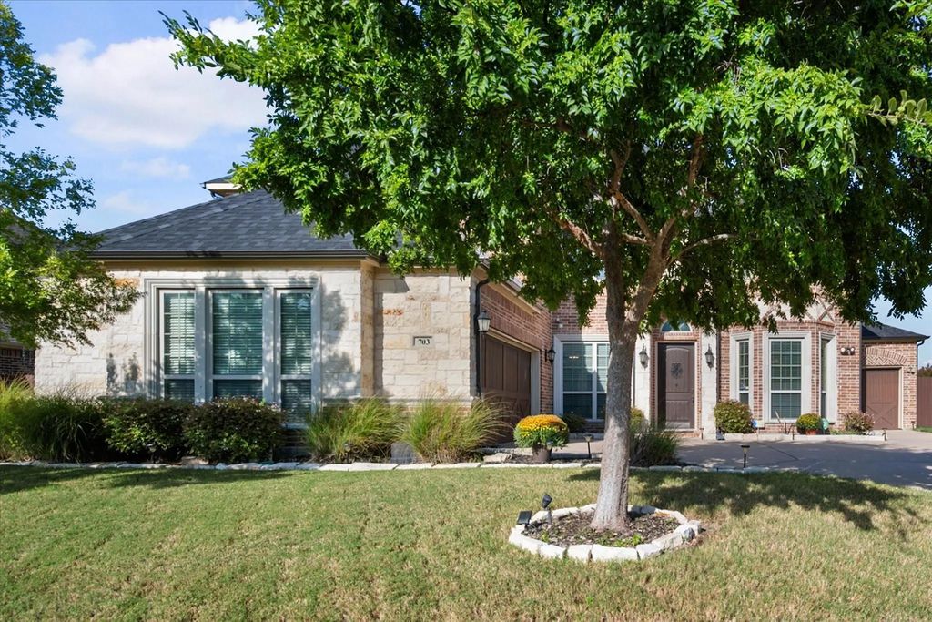 703 Sierra Avenue, Mansfield