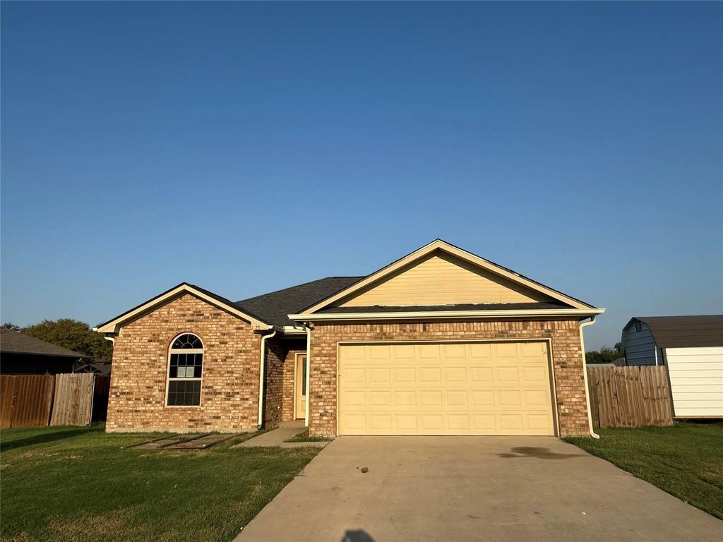 1023 Baker Lane, Mabank