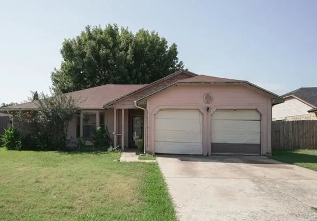 2641 Berkshire Lane, Grand Prairie