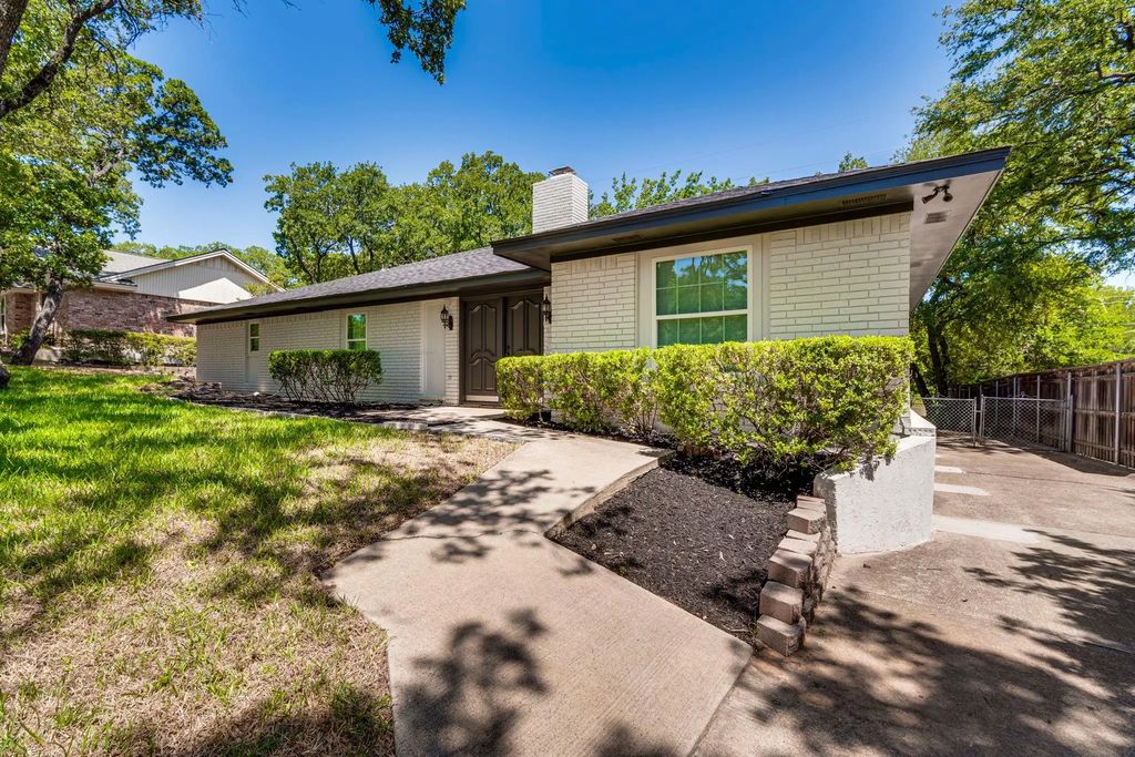 3403 Sheffield Drive, Arlington