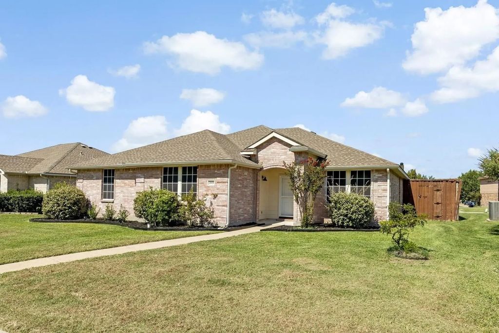 2935 Glendale Drive, Wylie