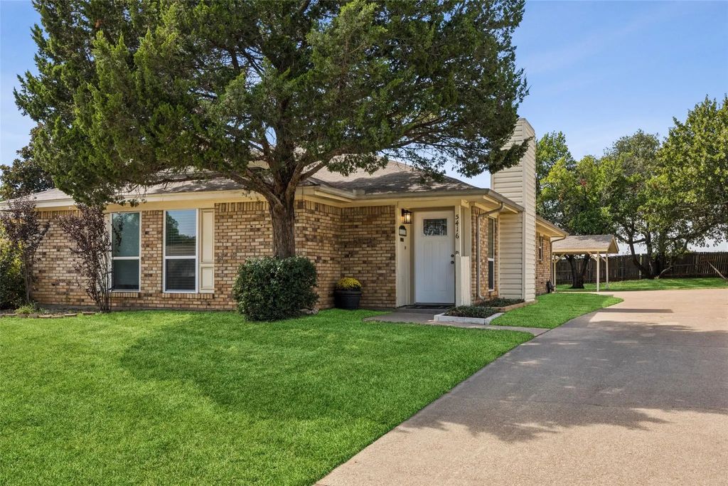 5416 Wild West Drive, Arlington