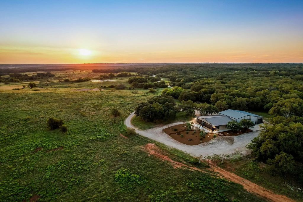 3773 Cottonwood Creek Road, Saint Jo