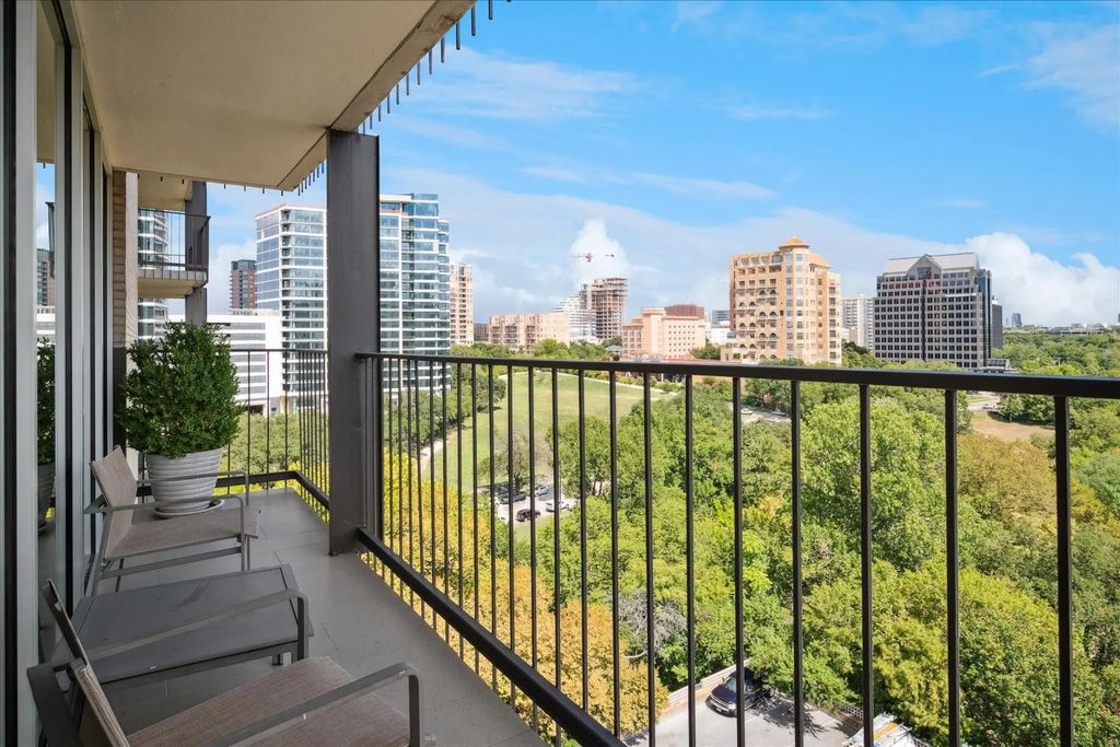 3310 Fairmount Street 11d, Dallas