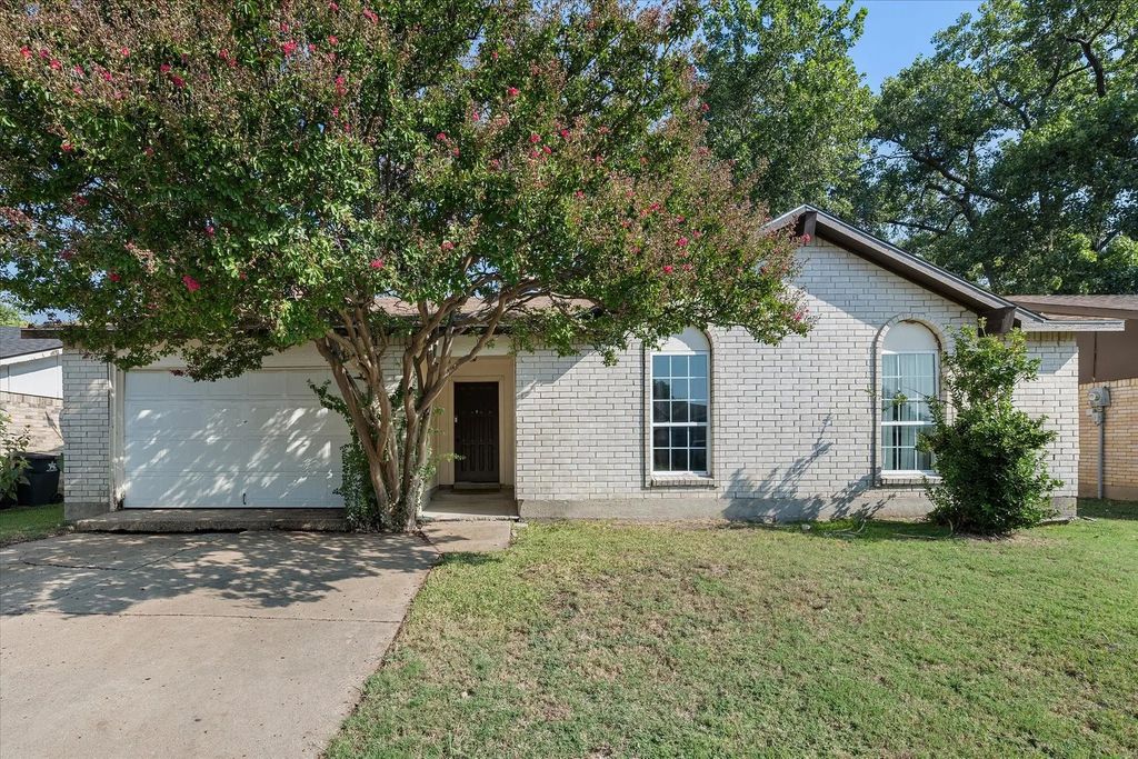 1807 Primrose Lane, Arlington
