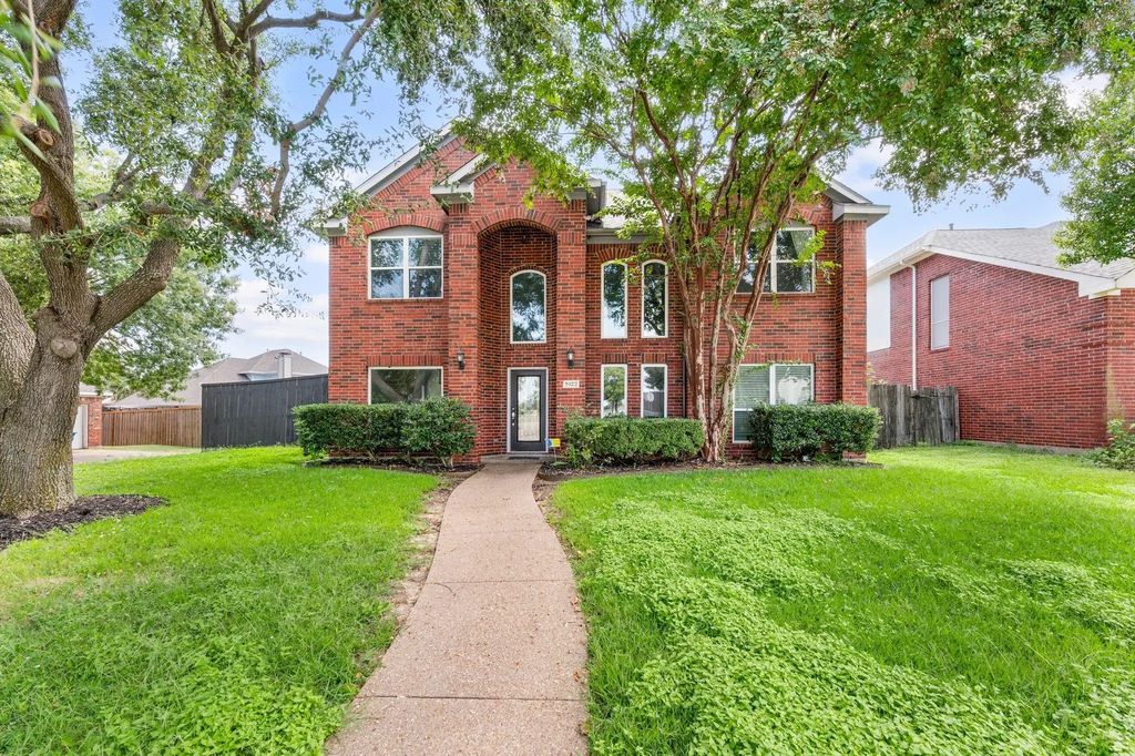 9122 Woodlake Drive, Rowlett