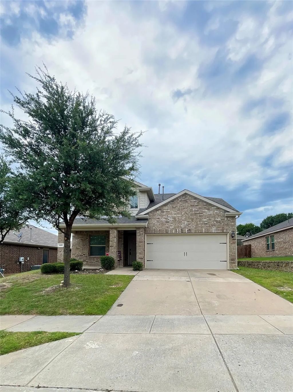 422 Andalusian Trail, Celina