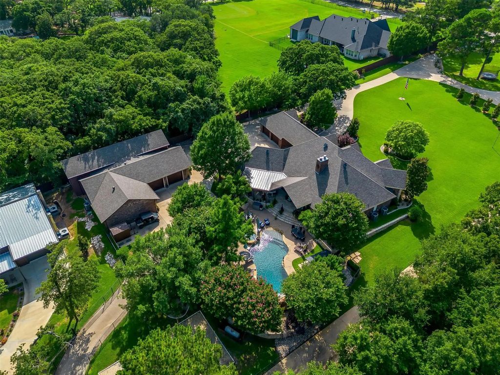 3208 County Road 531, Burleson