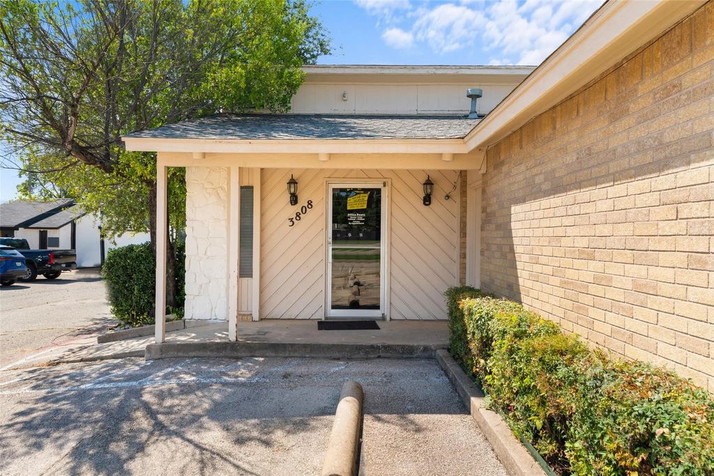 3808 Jason Drive, Arlington