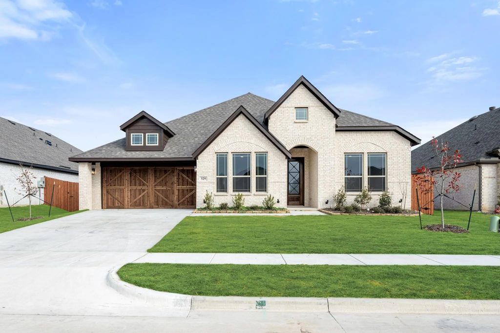 529 Sanctuary Drive, Waxahachie