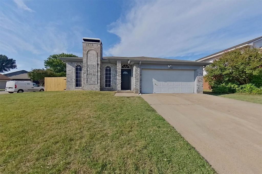 10544 N Haven Drive, Benbrook