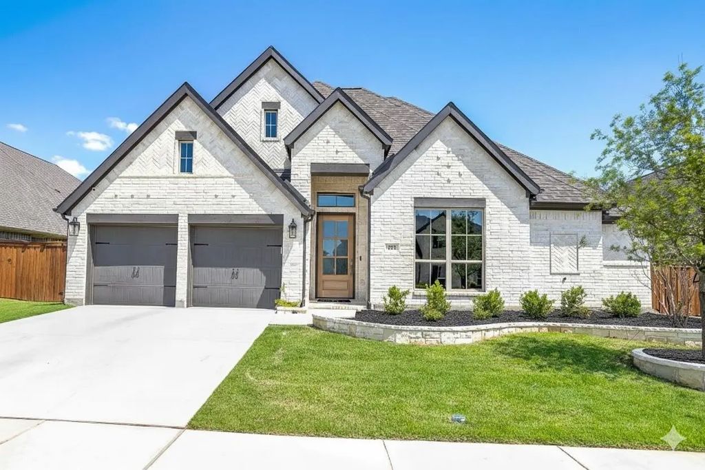 135 Derrett Lane, Rhome