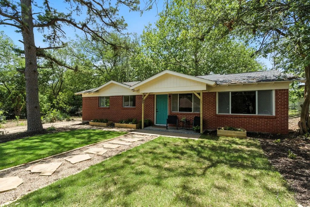 1423 W Ball Street, Weatherford
