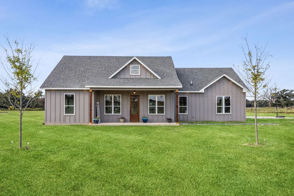 2549 Vz County Road 3208, Wills Point