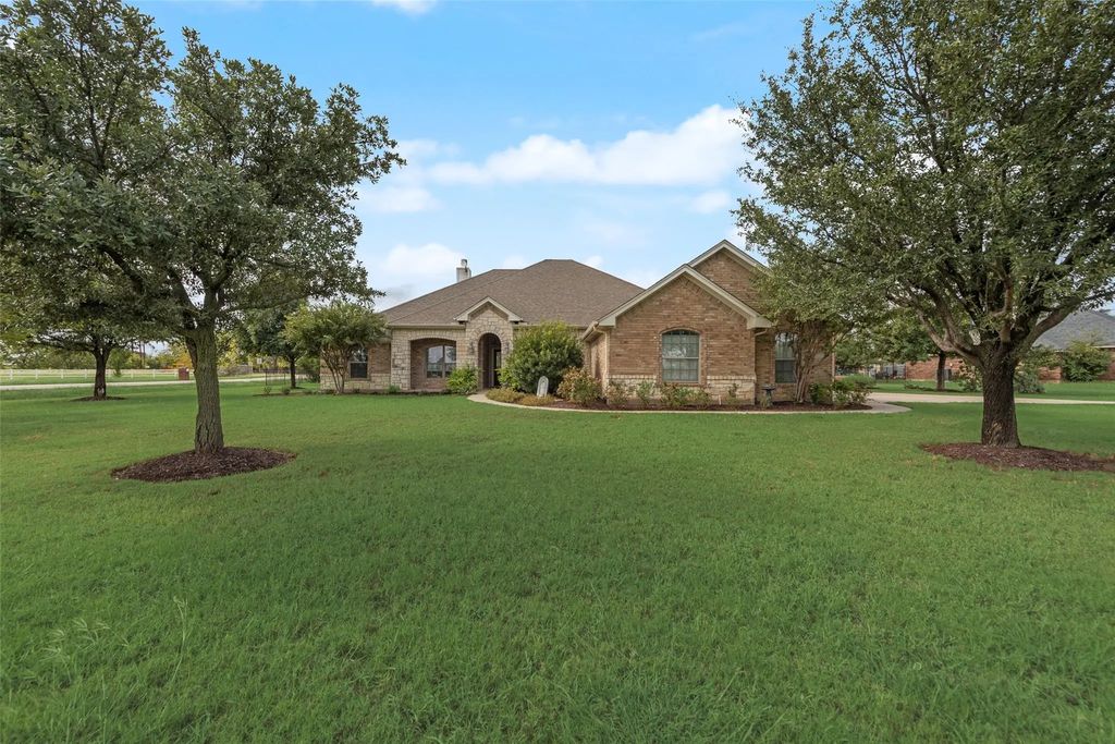 2725 Purple Sage Court, Saginaw