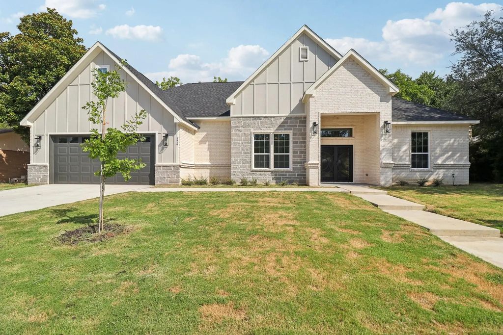 1810 Kynette Drive, Euless