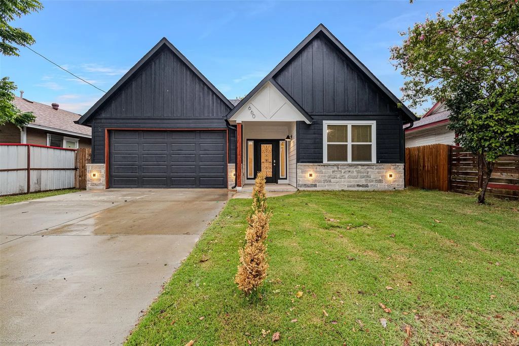 660 Elsberry Avenue, Dallas