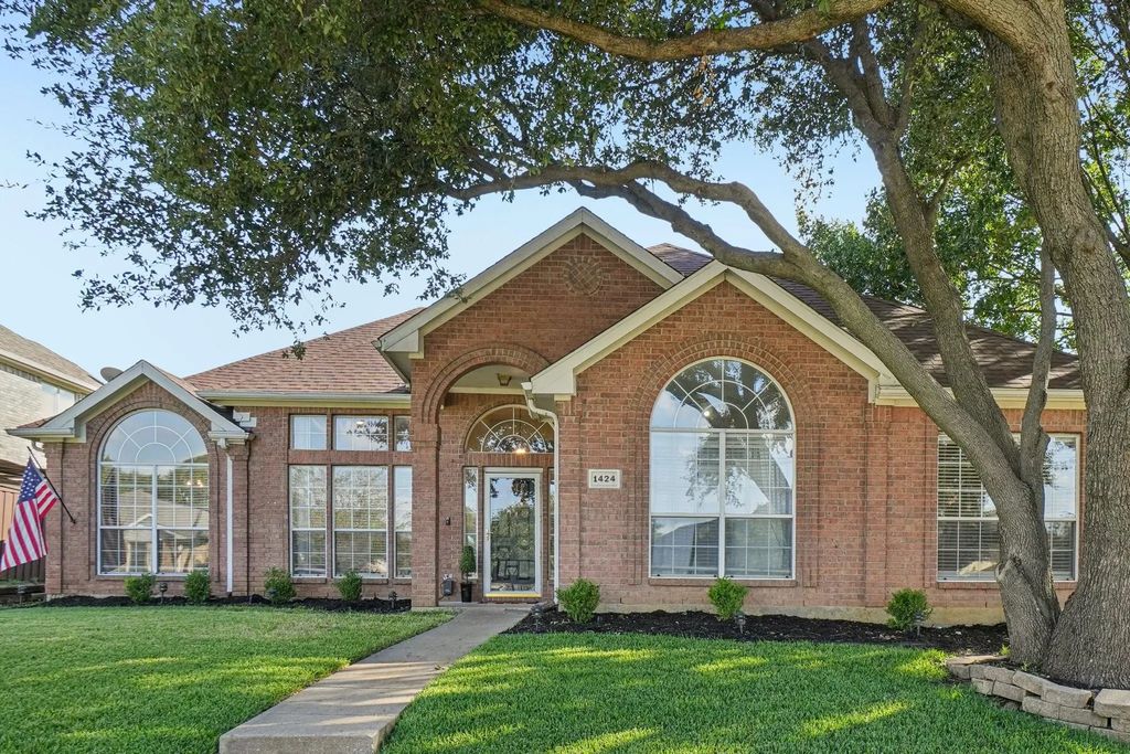 1424 Bogard Lane, Lewisville