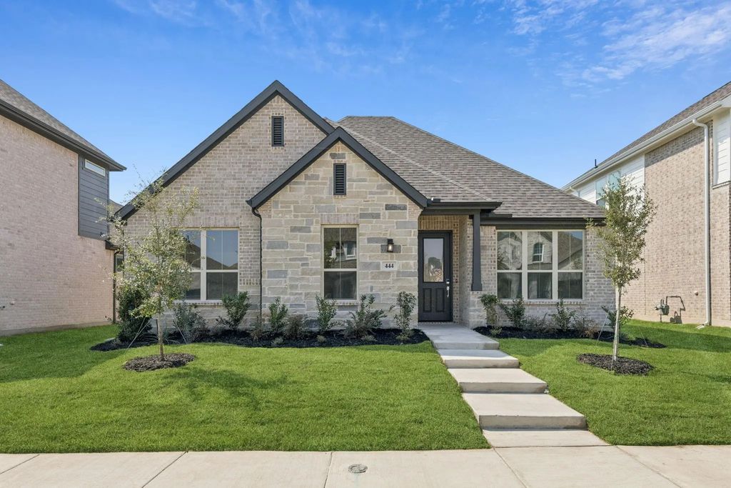 444 Lost Creek Trail, Waxahachie