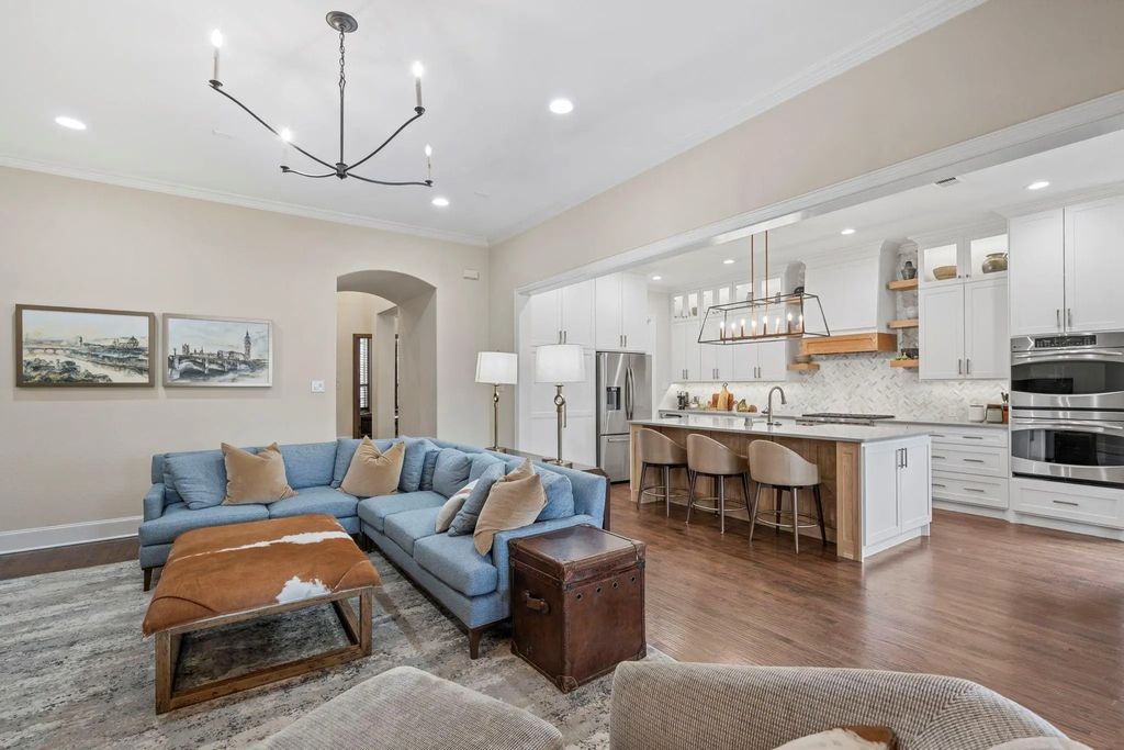 2220 Emerson Lane, Carrollton