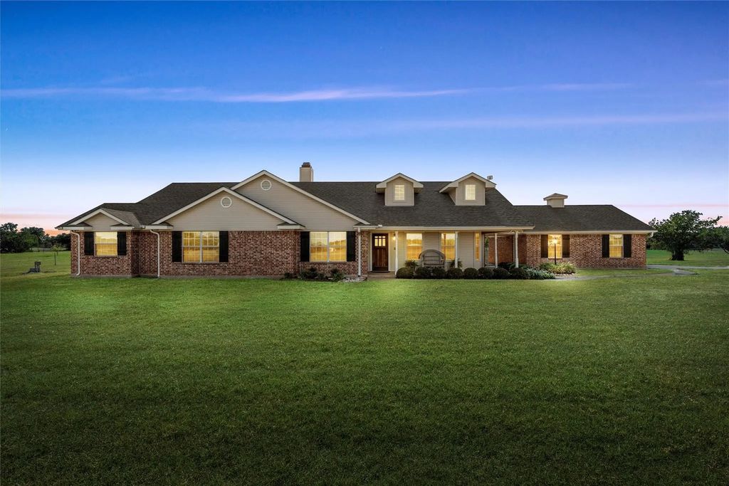 701 Shiloh Trail, China Spring