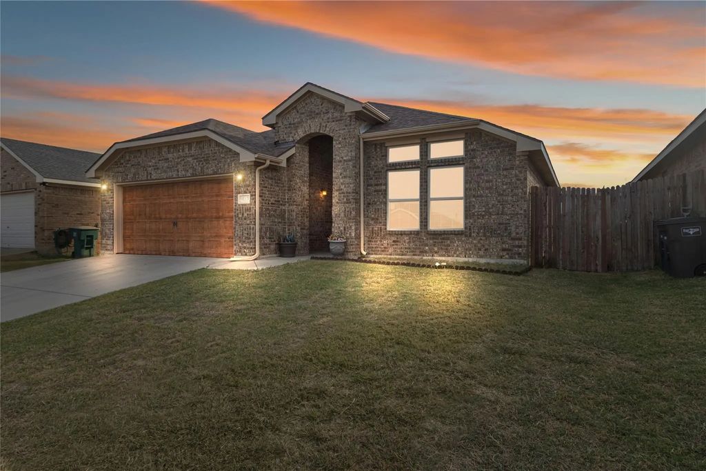 9113 Gristmill Court, Fort Worth