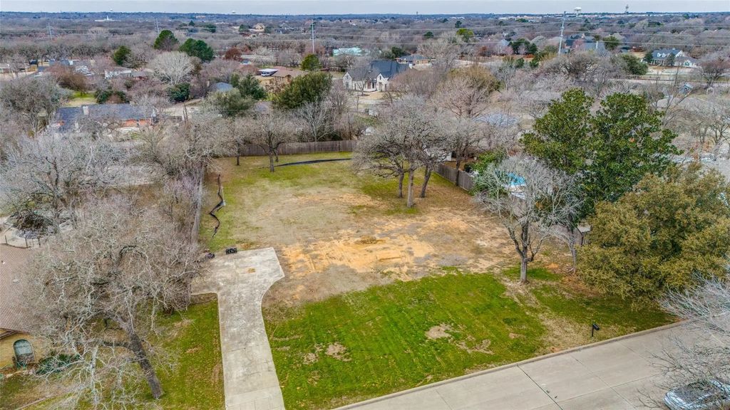 5609 Oak Top Drive, Colleyville