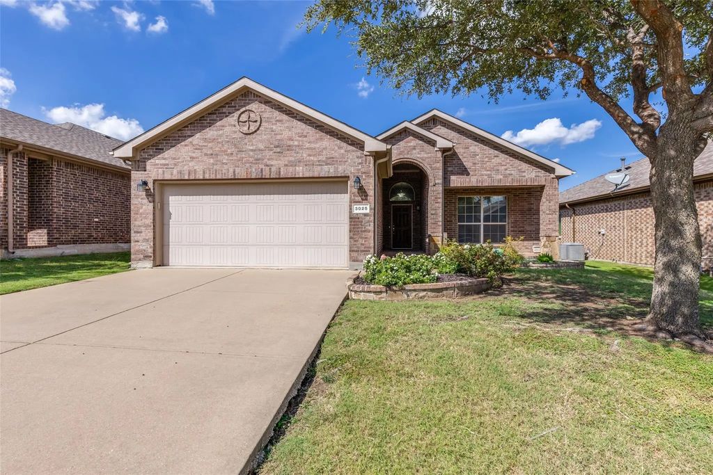 3025 Beaver Creek Drive, Fort Worth