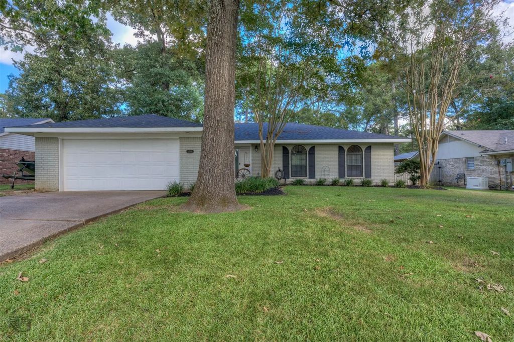 3514 Shadow Wood Drive, Haughton