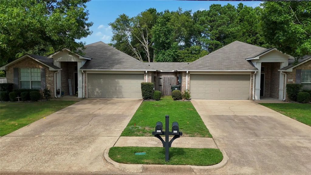 6051 Pine Cone Lane, Tyler