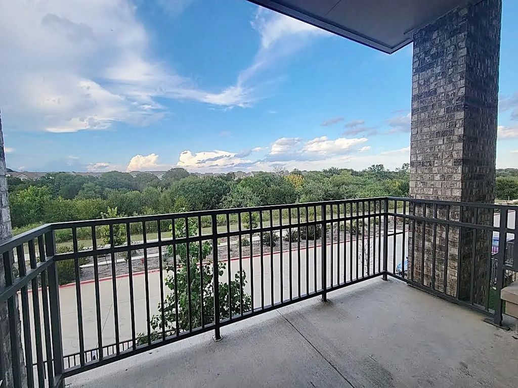 2700 Old Denton Road 2222, Carrollton