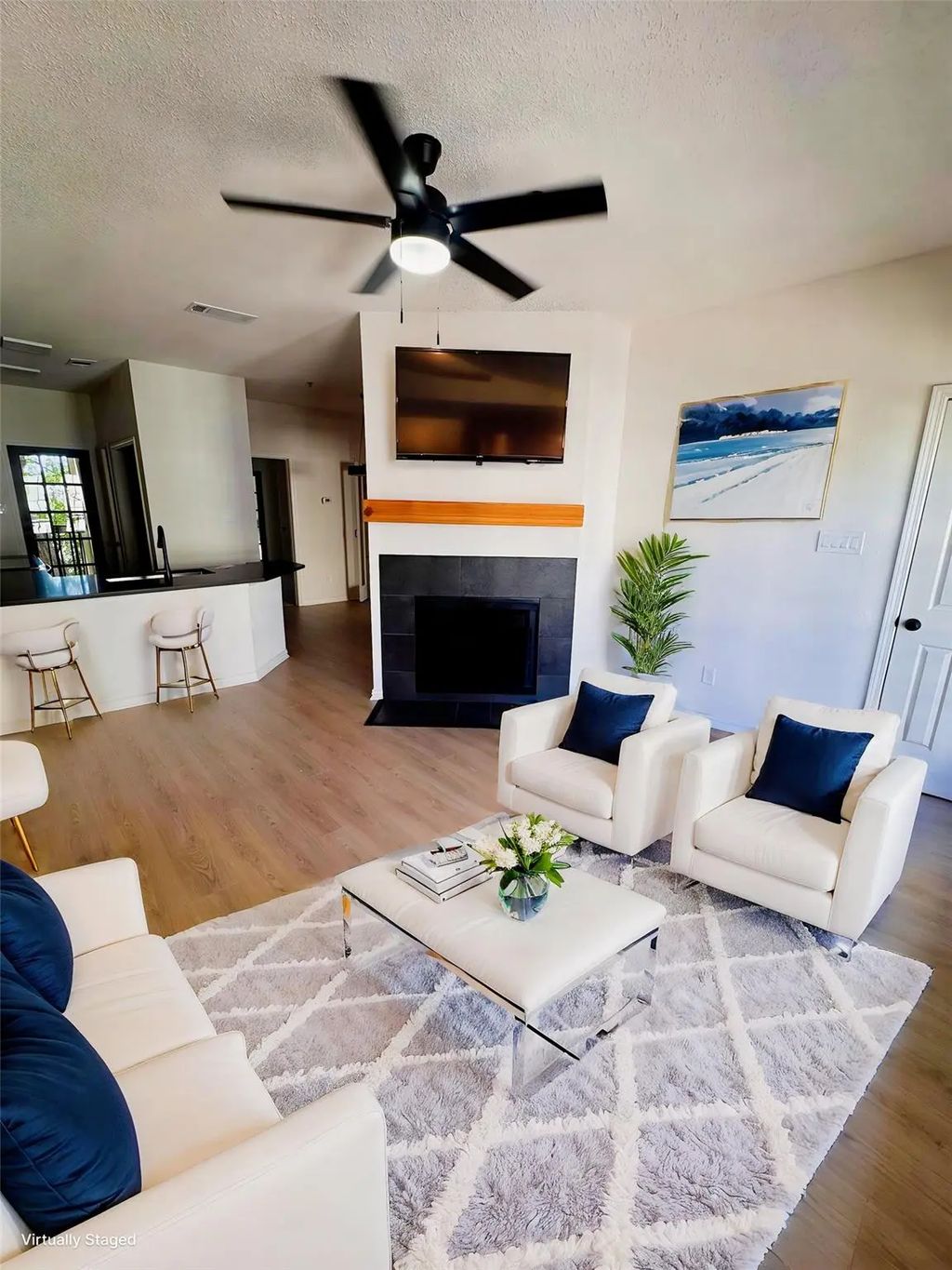 4800 W Lovers Lane 212, Dallas