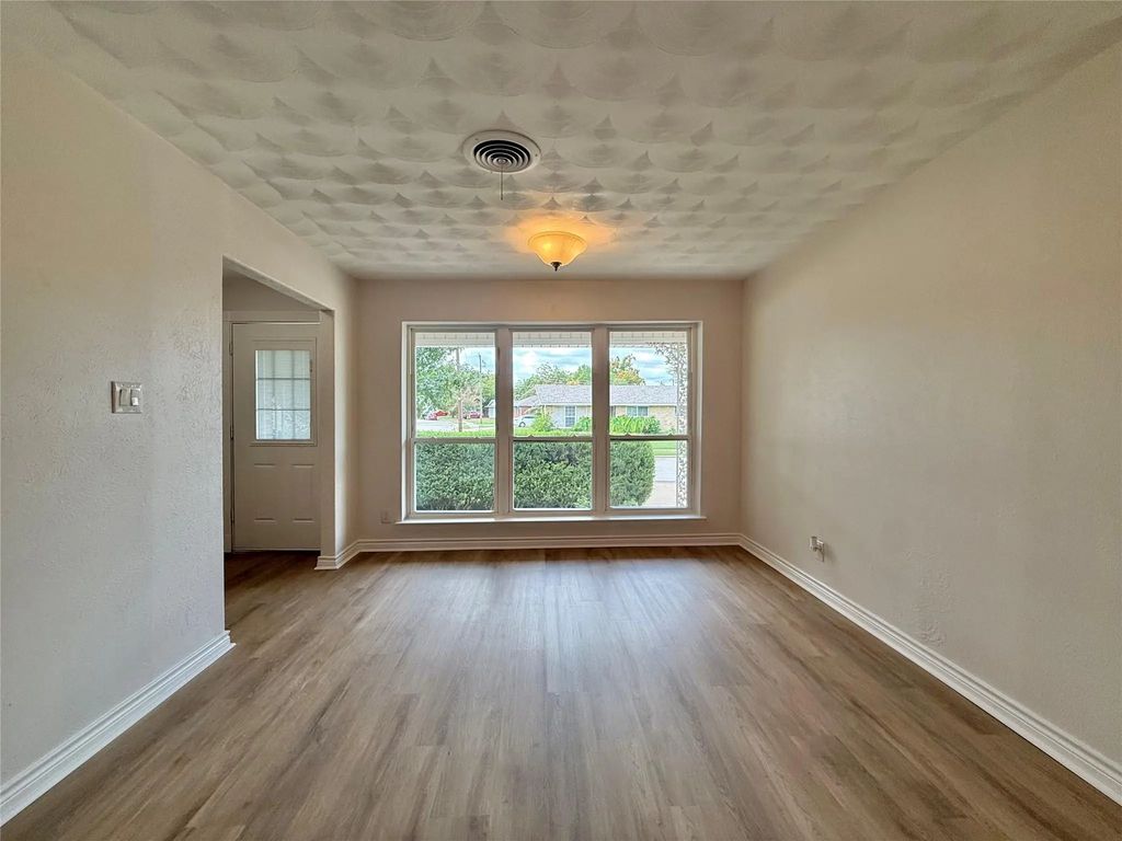 4114 Ashville Drive, Garland