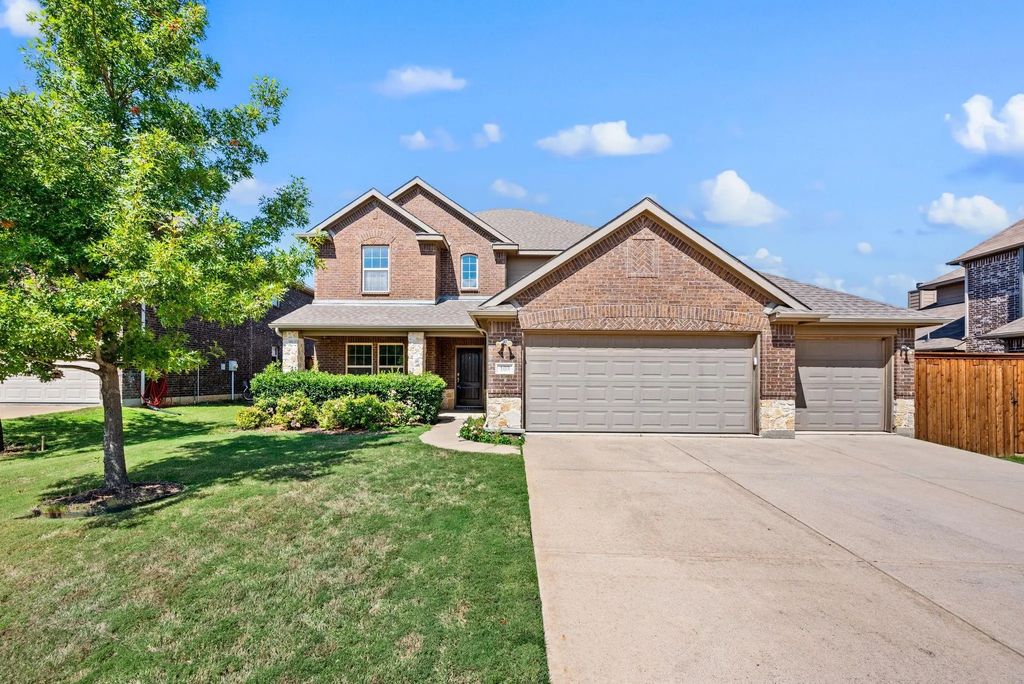 103 Mundelein Drive, Oak Point