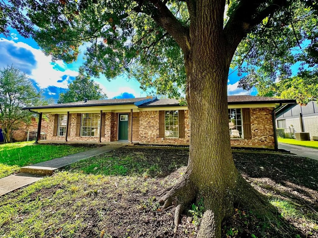 814 Patricia Drive, Sherman