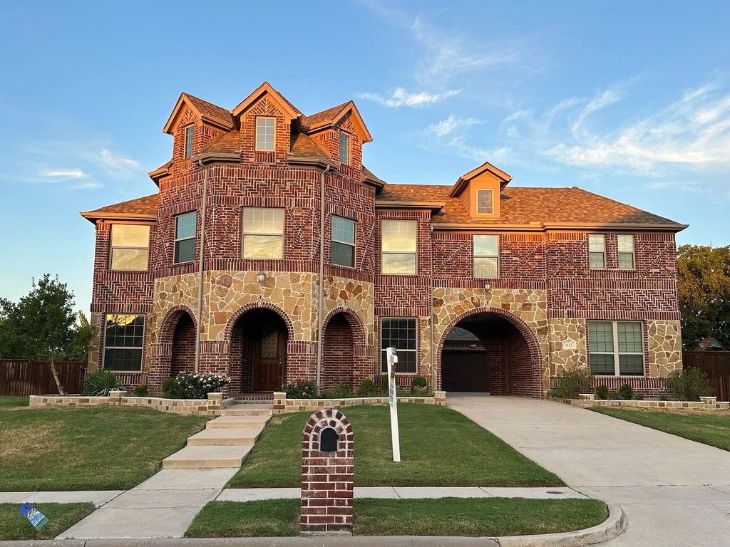 1625 Goldenrod Lane, Keller