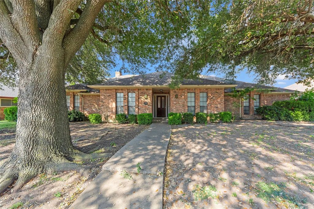1445 Thunderbrook Drive, DeSoto