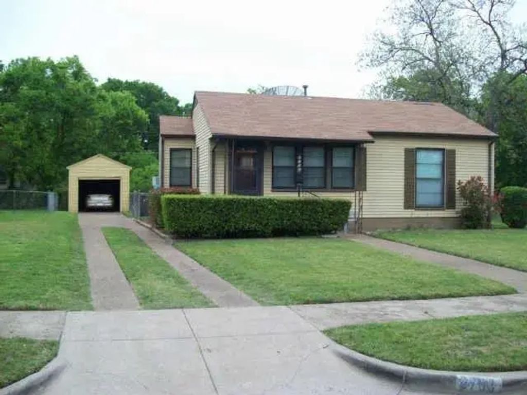 2703 Eagle Drive, Dallas