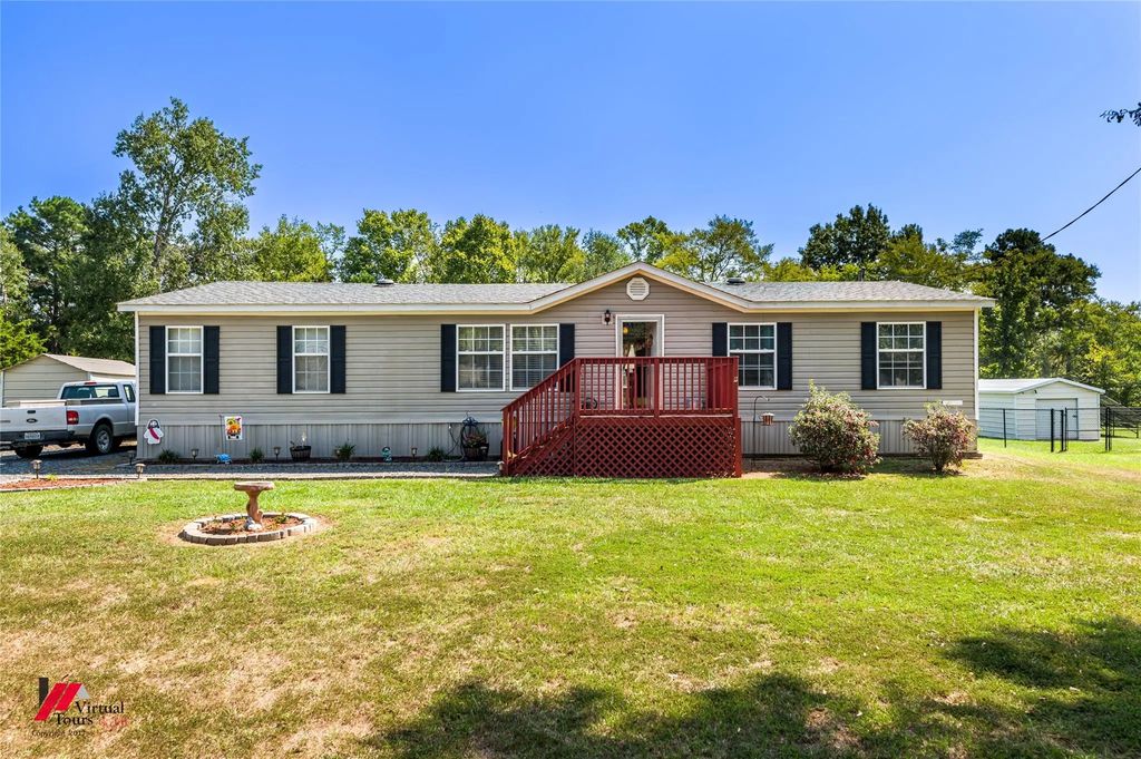 158 Black Oak Drive, Stonewall