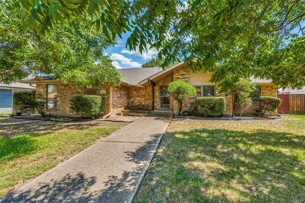 402 Birch Lane, Richardson