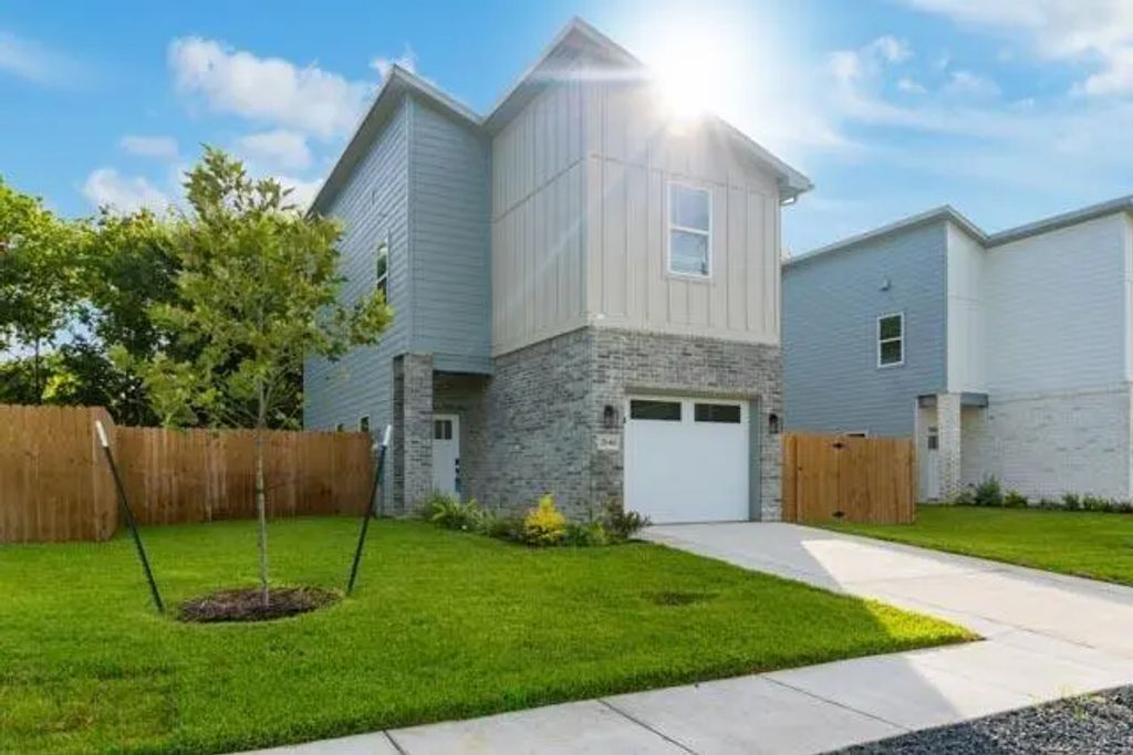 2642 Sutton Street, Dallas