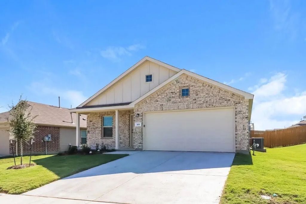 325 Ranchito Pass, Fort Worth