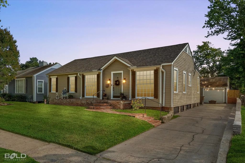 447 Dudley Drive, Shreveport