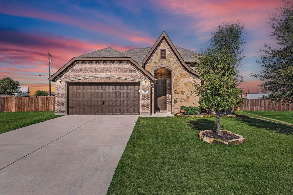 246 Ovaletta Drive, Justin