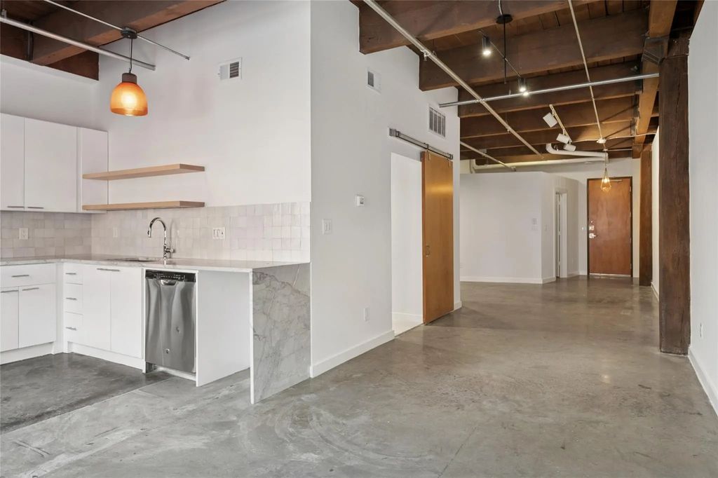 509 Elm Street 503, Dallas