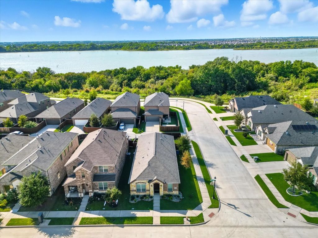 2200 Barx Drive, Little Elm