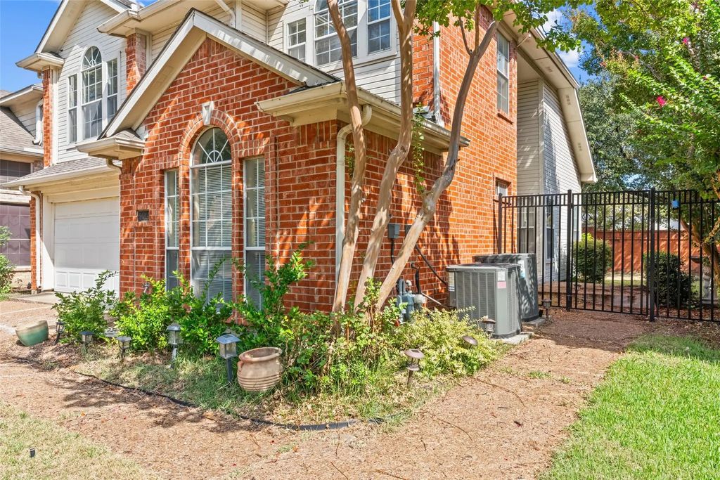 9014 Cumberland Drive, Irving