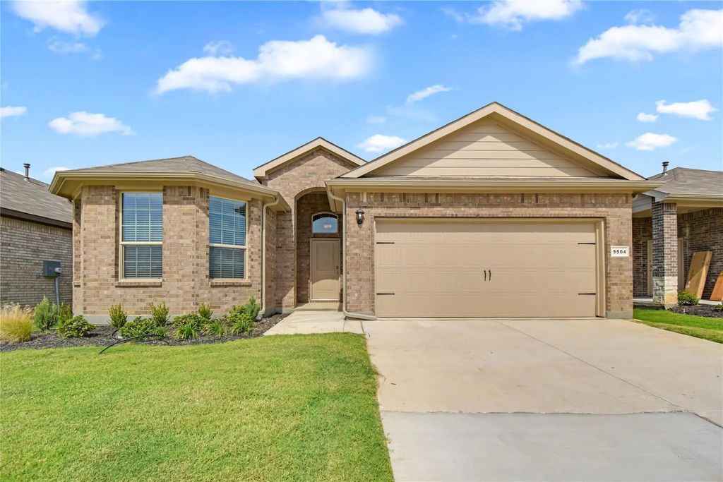 5504 Gold Pond Drive, Fort Worth